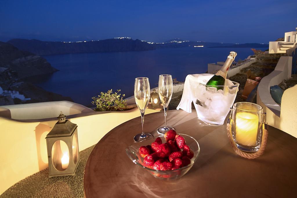Blue Canaves Boutique Villa Oia  Room photo